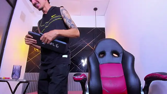 Chat +18 de DylanAnderson1 ao vivo