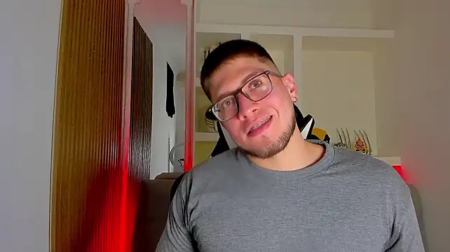 SebastianMaximoff_ Live XXX-Chat