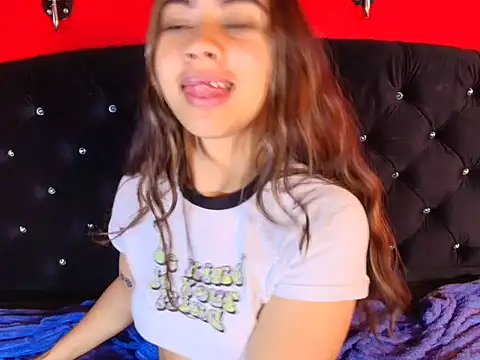 KimJonesVs