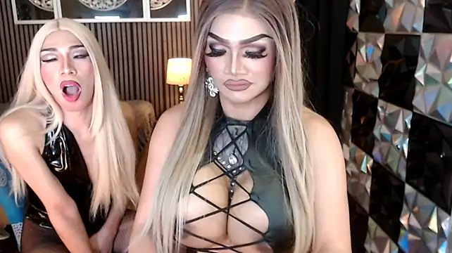 PrettyHorseCockTrans Live XXX-chat