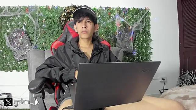 JulianGalan's Live XXX Chat