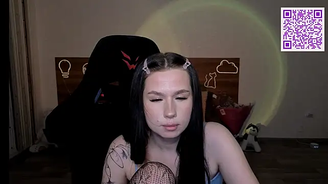 luna_noir_228's Live XXX Chat