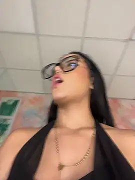 Chatroom XXX en direct de TopDollXXX