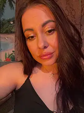 XXX chat uživo modela DaisyStreet