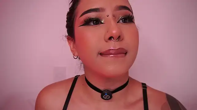 XXX chat uživo modela Liaaa_1