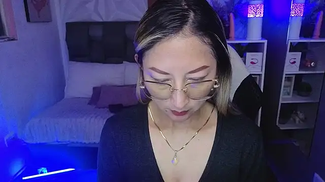 XXX chat uživo modela Giadda_