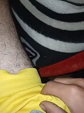 Pokazy przed kamerką – Marocboy1