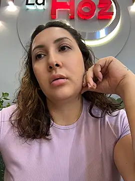 Chat +18 de KittyObsession ao vivo