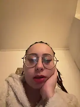 Queenlo_xxx - gagne 2 vidéos💦
