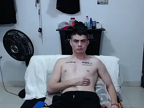 Živý XXX chat Zac_Efront