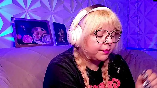 Satyn_doll - Underskirt show