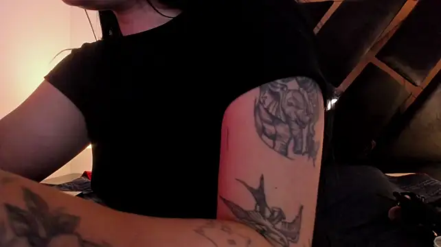 SusanVilla Adlı Modelin Canlı XXX Sohbeti
