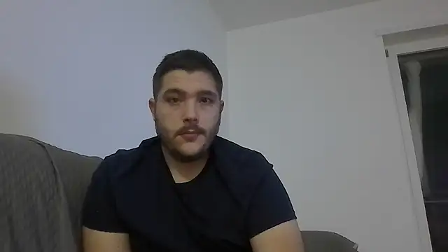 facesitboy95 élő XXX-chatje