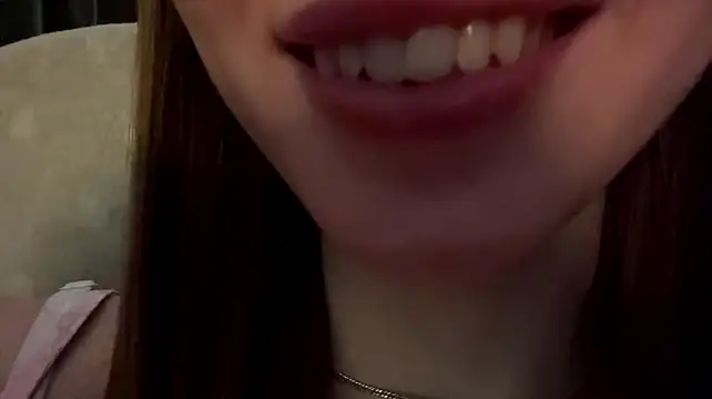XXX chat uživo modela DionnaStrech