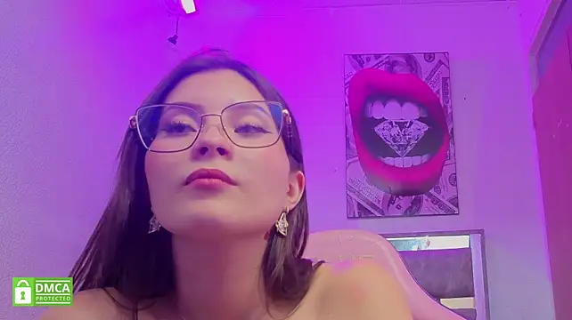 Destiny_A's Live XXX Chat