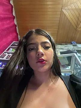 EmmiiGlow - I masturbate in secret 🙈🔥😈💦