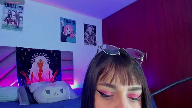 KARINNA__RAVEN - Shake ass without pantys 🍑