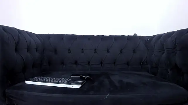 AaronNewmann élő XXX-chatje