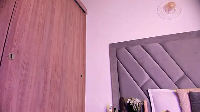 brenda_nova18's Live XXX Chat