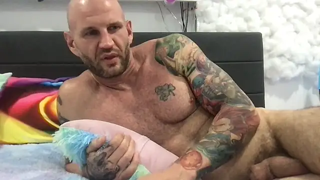 brianomally Live XXX Chat