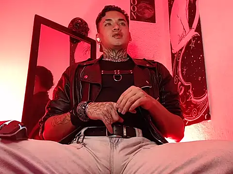 Chatroom XXX en direct de AlecBanne_