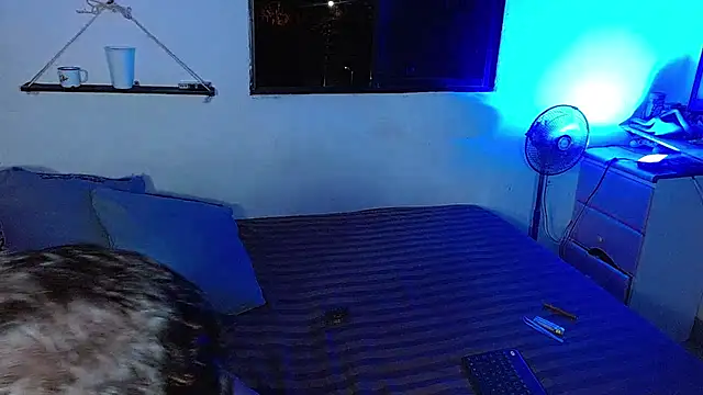 Curvivan - fucking someone in the ass doggy-style