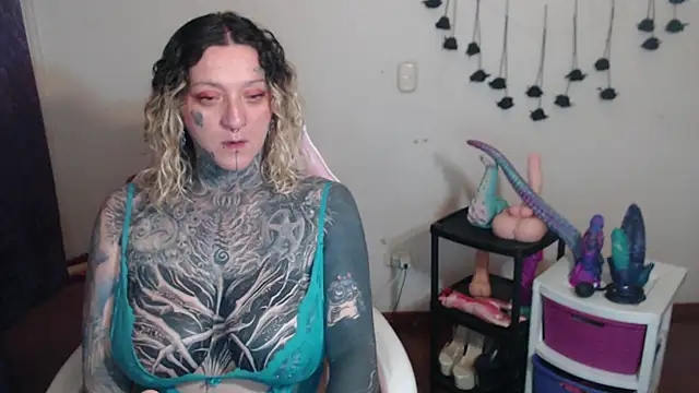 SLOPPYTITSS Live XXX-Chat