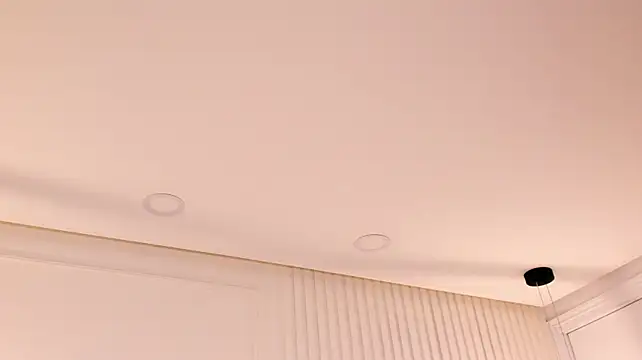 Emily_lux25 - say hii emy