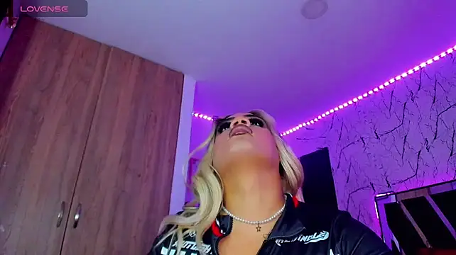 Amber_bigdick22's Live XXX Chat