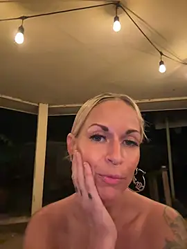 Feralicious - Feed my COCKS