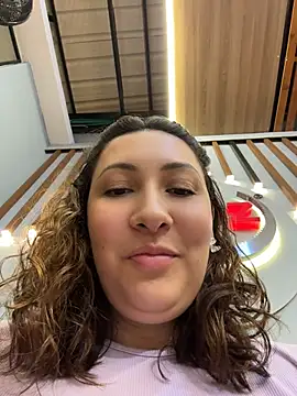 Chat +18 de KittyObsession ao vivo
