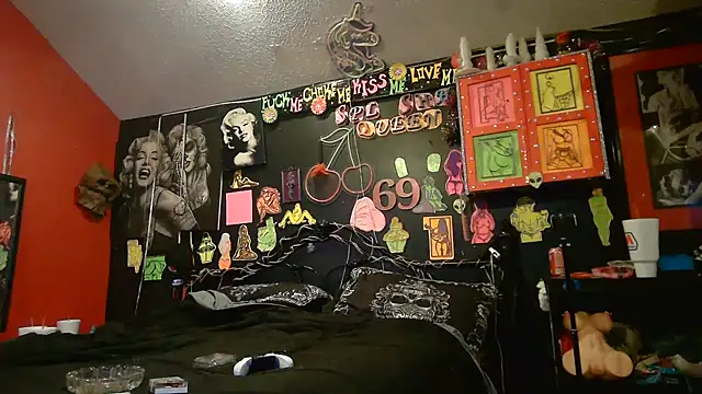 Chat XXX en directo de DaddyAndSplashQueen