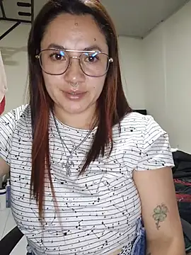 دردشة samm_curvy الجنسية المباشرة