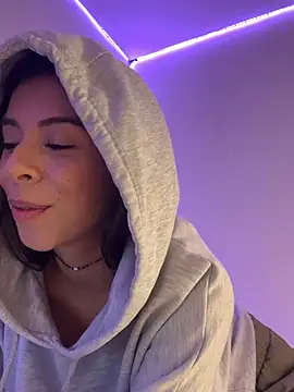 AmmyCollinsW - Give me the first orgasm of the week🥵