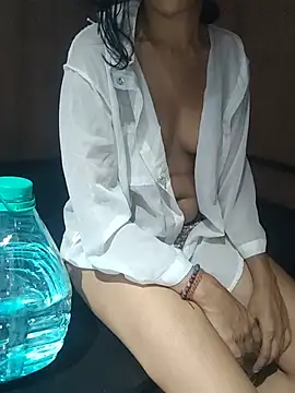 Koziekylie Chat XXX live