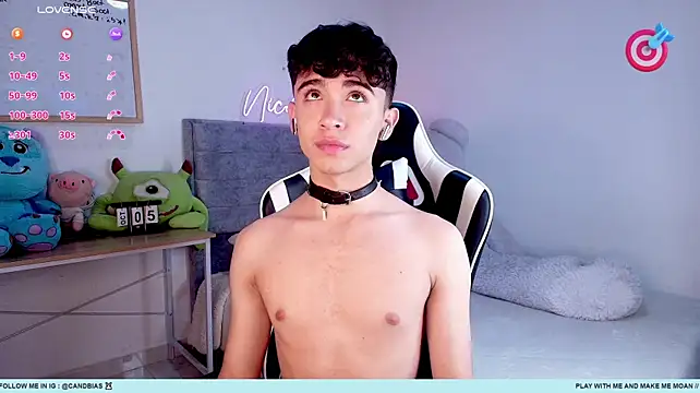 Chat XXX en directo de Niico_Cruz