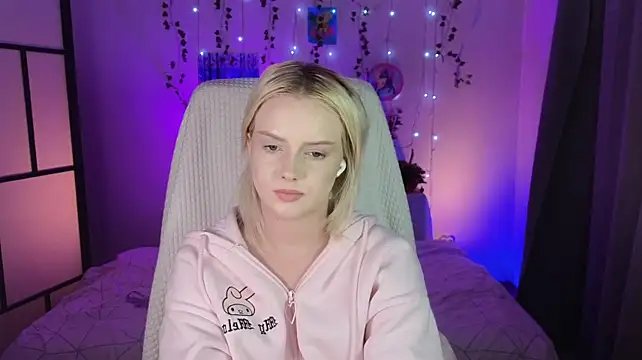 Mimi_boobo - spanks no panties