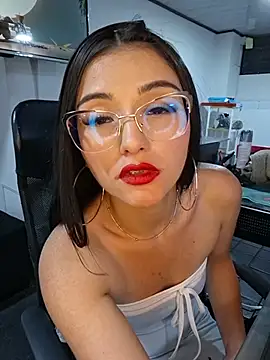 Jade_connor - 10 spankings on the buttocks 🩷🩷🩷