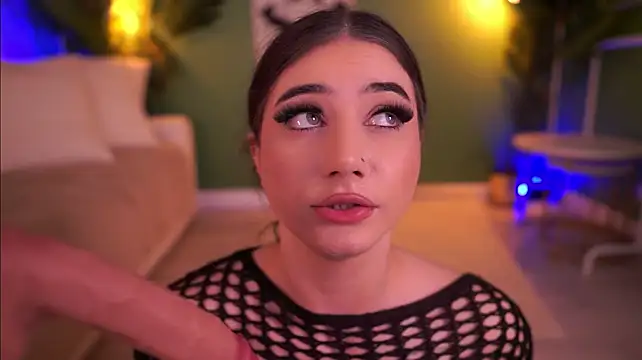 Онлайн чат XXX LexiSolene