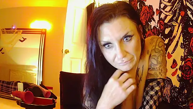 Plasticdollx's Live XXX Chat