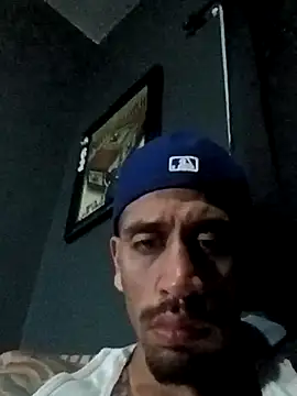 הופעת וובקאם של SstraightattedlilDCumz