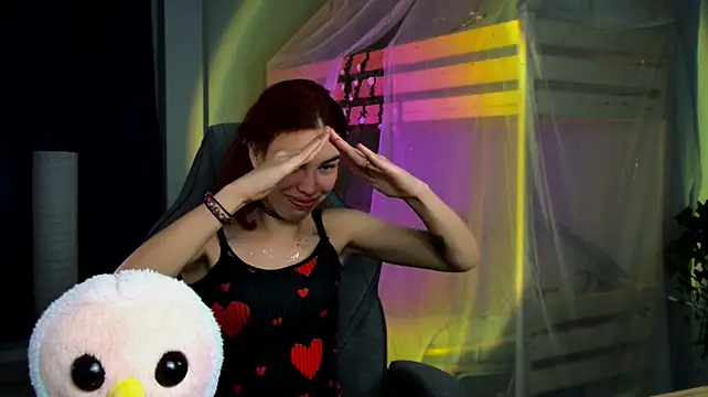 Chat XXX en directo de SeraphineDuskryn