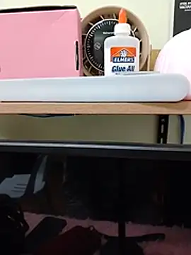 eLchupsPapi 在線直播表演