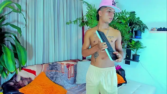 Boy_Leon_X 现场XXX聊天