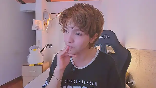 צ'אט XXX בשידור חי של Sweet_Allan