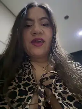 Bella_Pascualina - Take off my bra and show tits in public