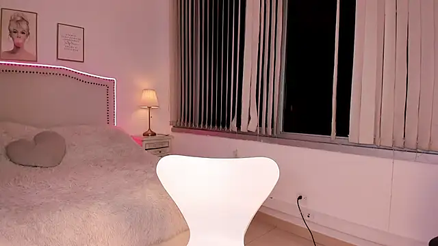 Isabella_ev - Erotic naked dance🥵😏