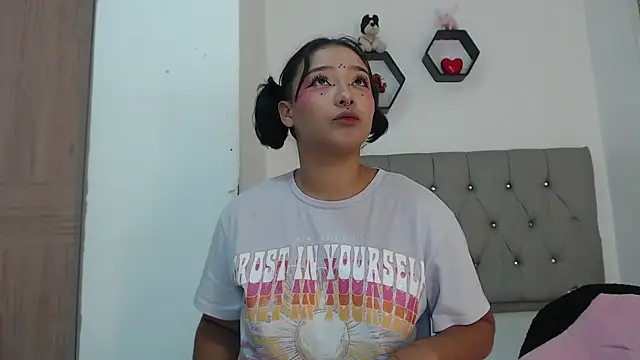 Exoticgirl22's Live XXX Chat