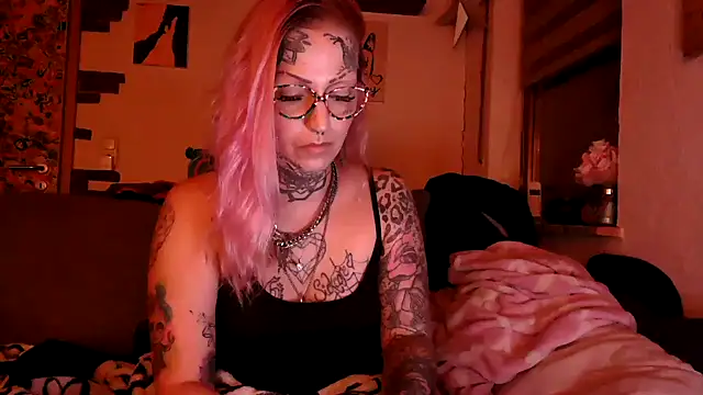 RoxxyInk 라이브 XXX 채팅
