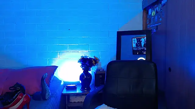 XXX chat uživo modela Amy66
